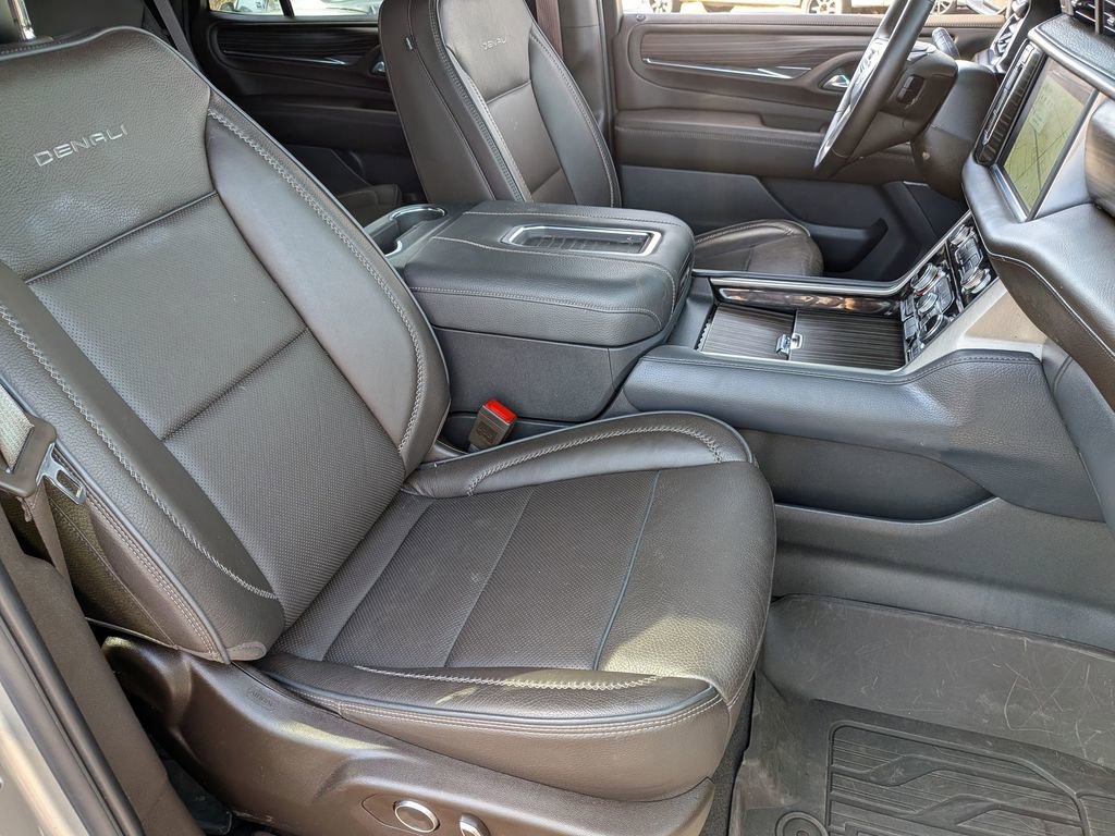 Used 2024 GMC Yukon Denali w/ LPO, Floor Liner Package image 36
