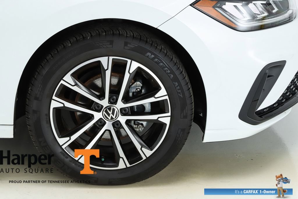 Used 2025 Volkswagen Jetta Sport image 14