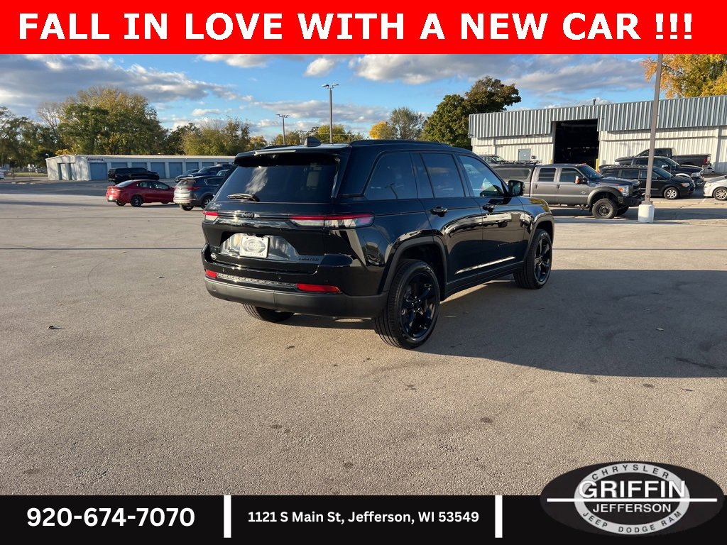 New 2025 Jeep Grand Cherokee Limited w/ Luxury Tech Group II image 12