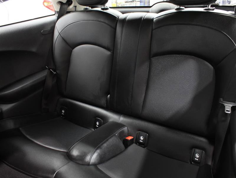 Used 2014 MINI Cooper 2-Door Hardtop FWD image 16
