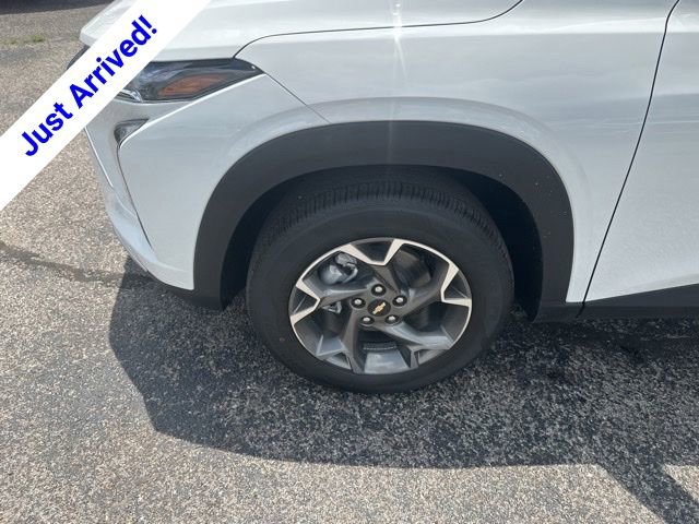 New 2026 Chevrolet Trax LT FWD image 10
