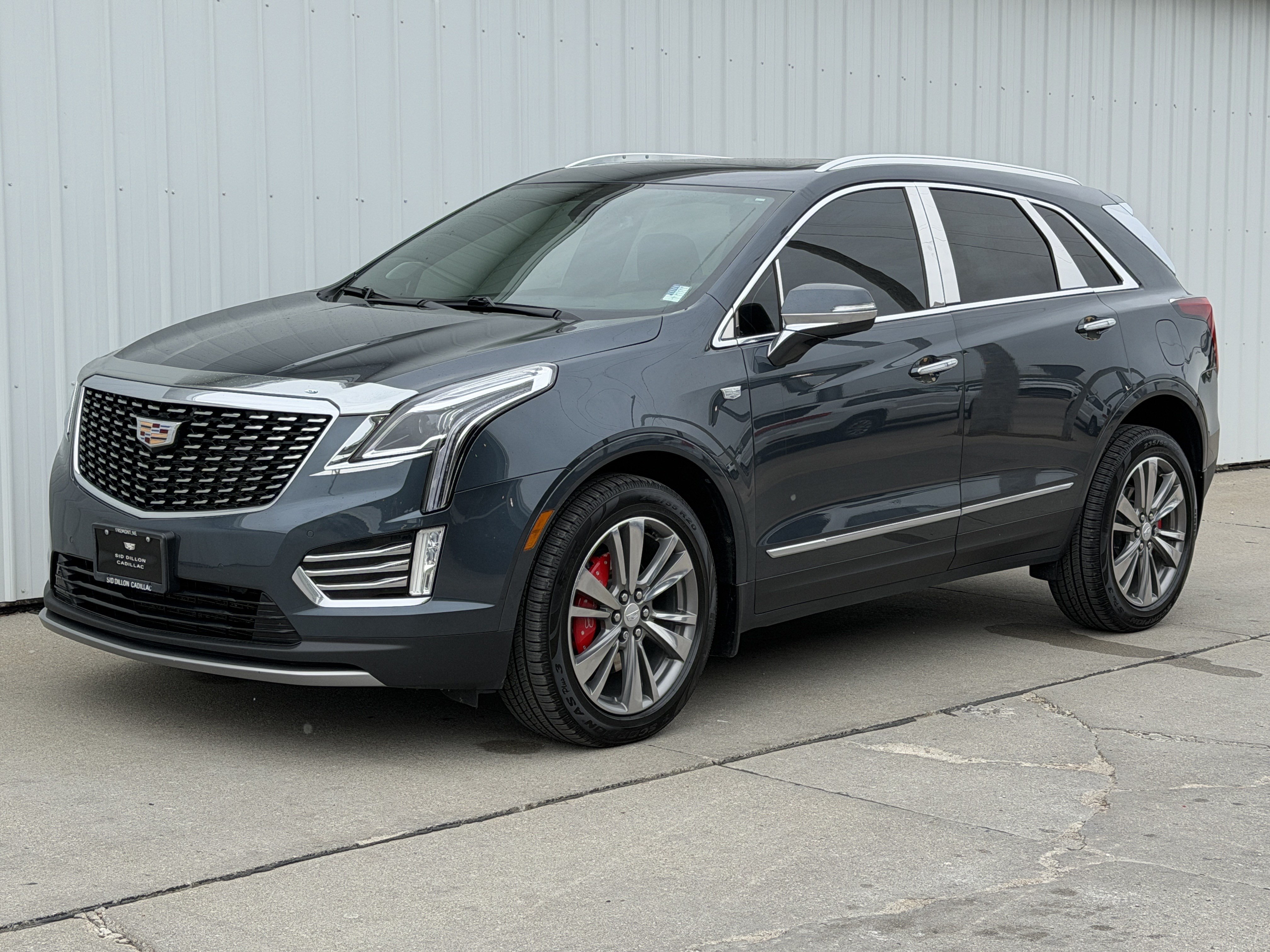 Certified 2021 Cadillac XT5 Premium Luxury AWD/4WD image 1
