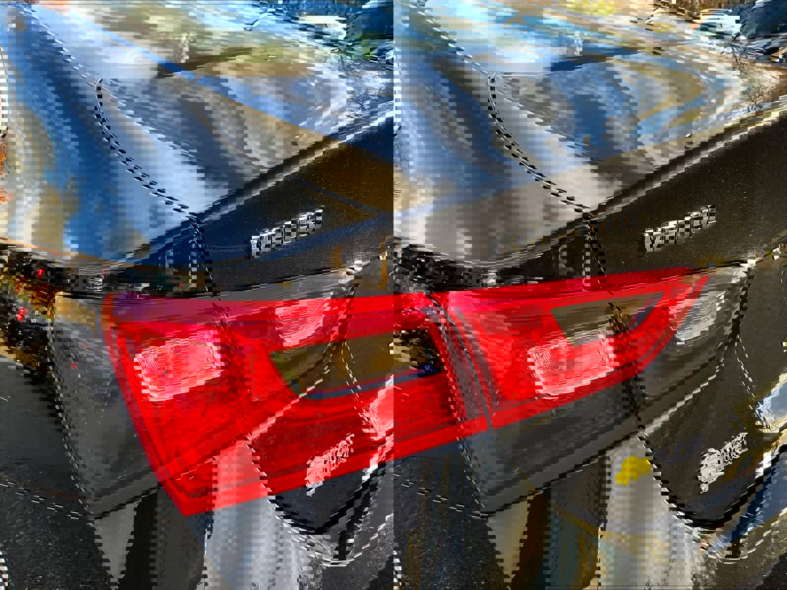 Used 2023 Chevrolet Malibu LT image 34