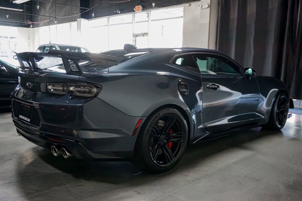 Used 2021 Chevrolet Camaro ZL1 image 31