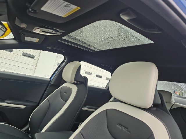 Certified 2025 Kia K4 GT-Line Turbo w/ GT-Line Premium Package FWD image 24