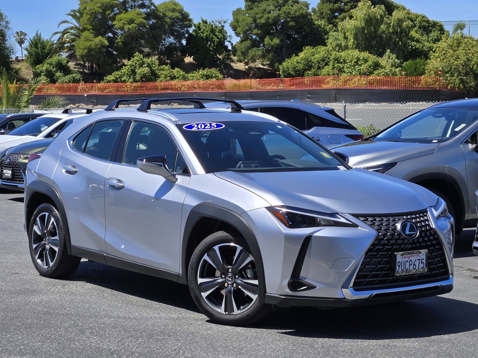 Used 2025 Lexus UX 300h FWD w/ Accessory Package (Z2) image 1
