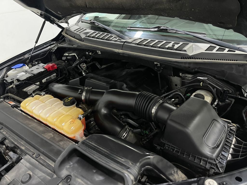 Used 2018 Ford F150 Lariat w/ Equipment Group 502A Luxury image 29