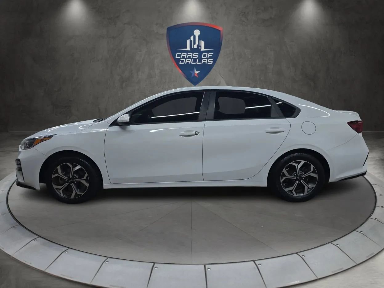 Used 2020 Kia Forte LXS image 2