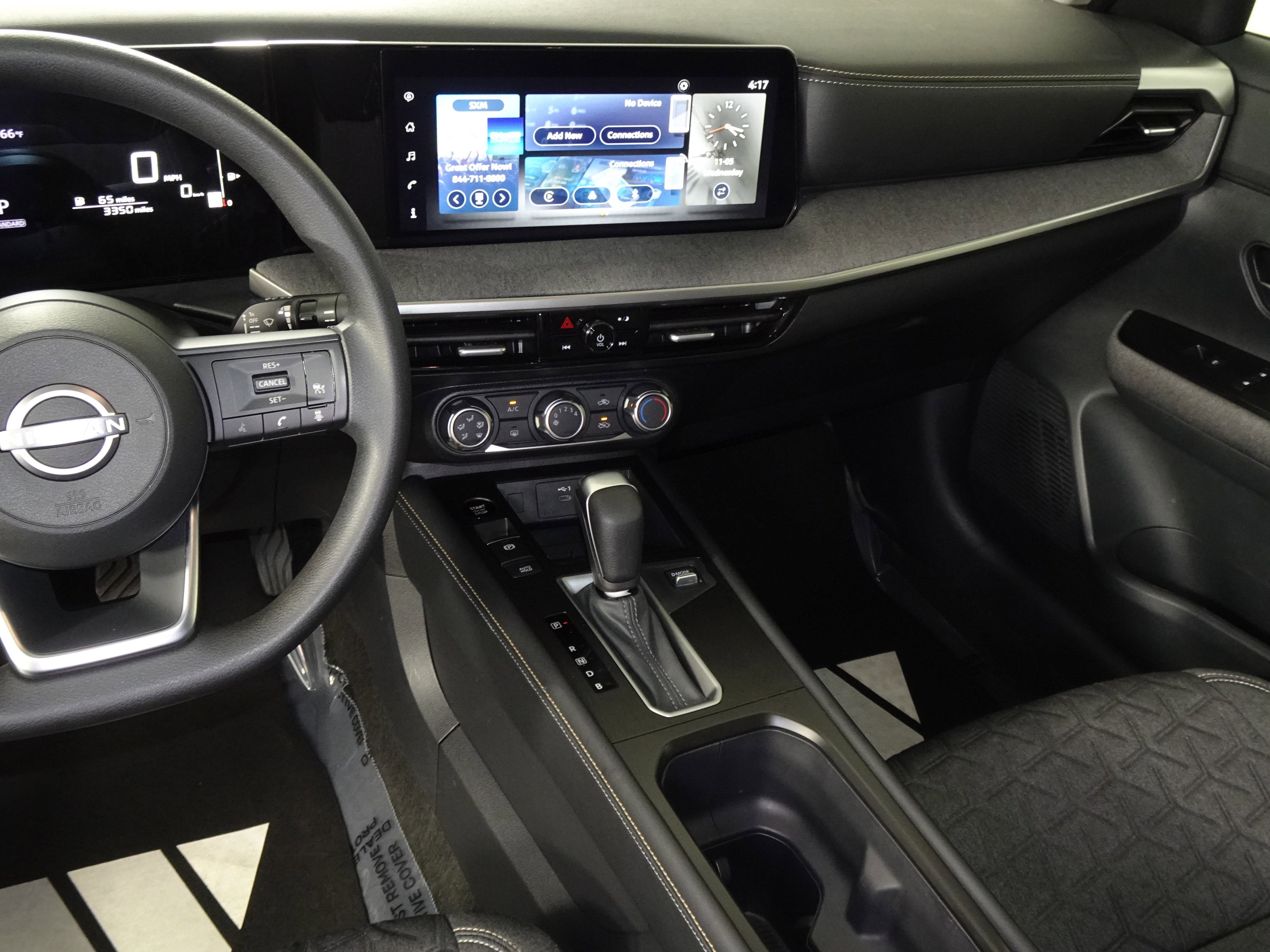 Certified 2025 Nissan Kicks SV image 33