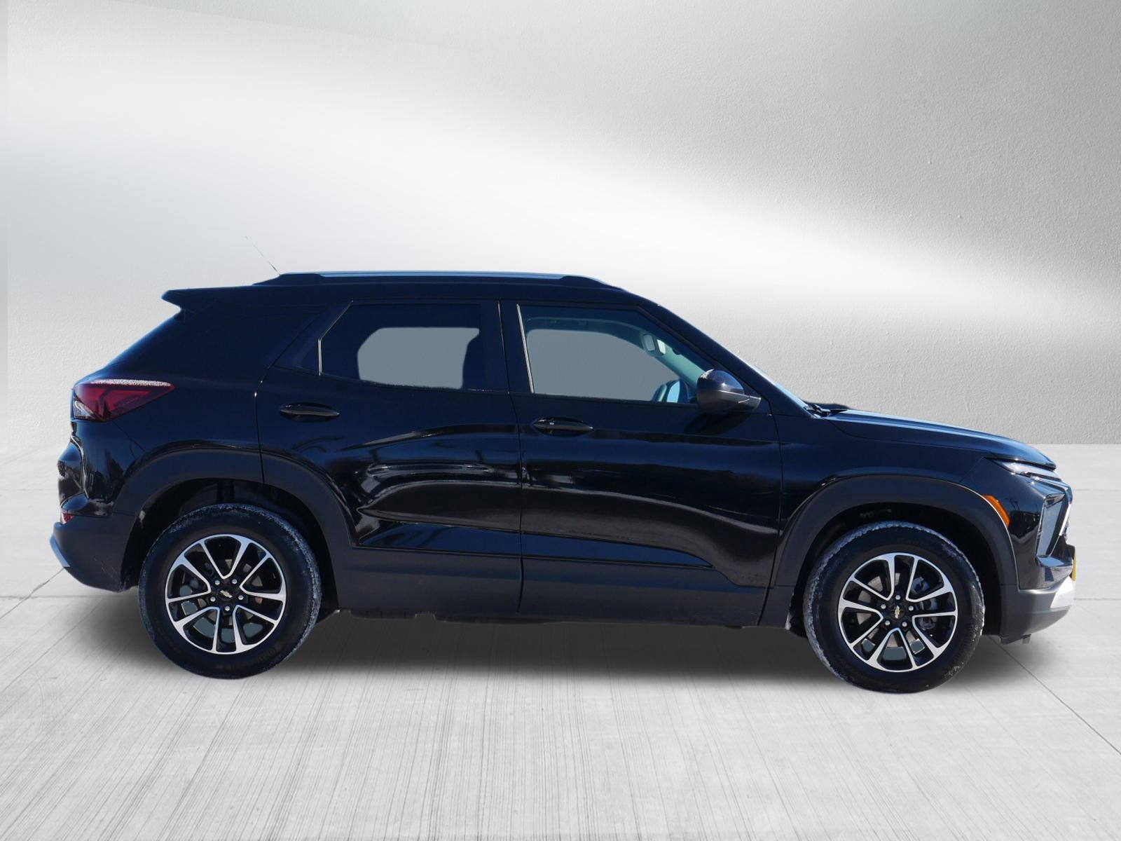 Used 2025 Chevrolet TrailBlazer LT image 8