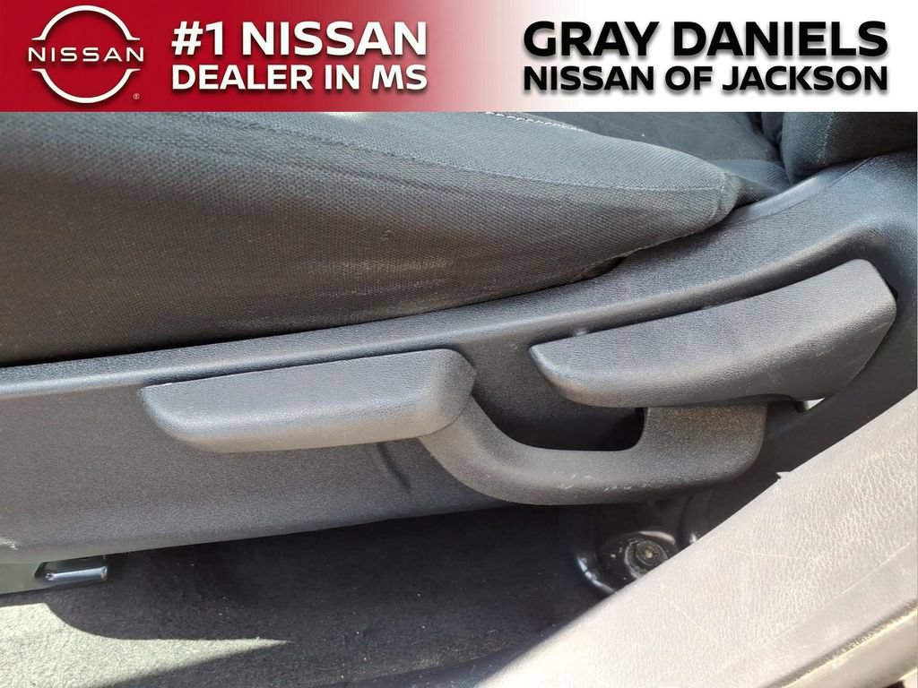 Used 2021 Nissan Kicks SV FWD image 12