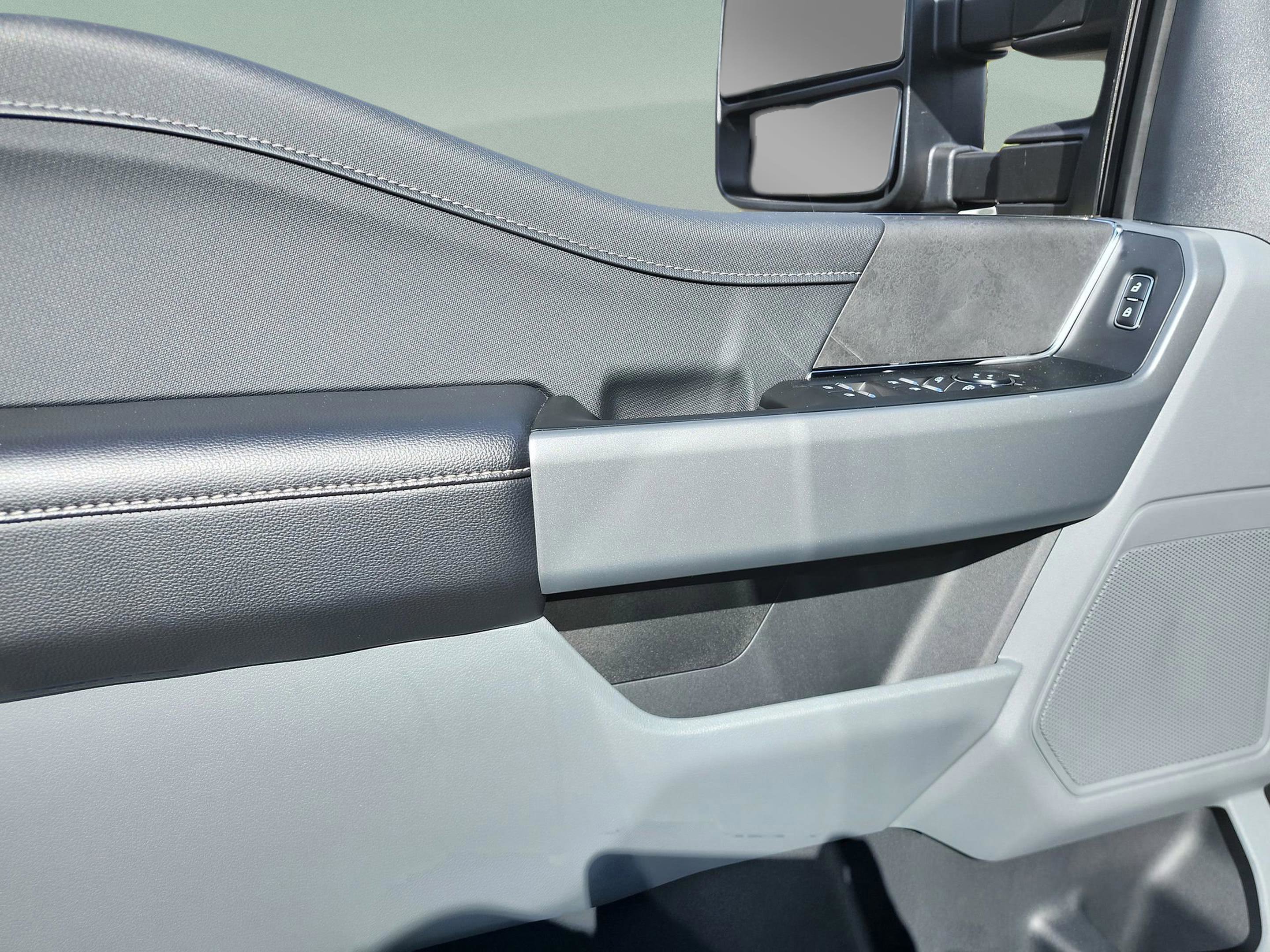 New 2025 Ford F150 XLT w/ Equipment Group 302A MID image 15