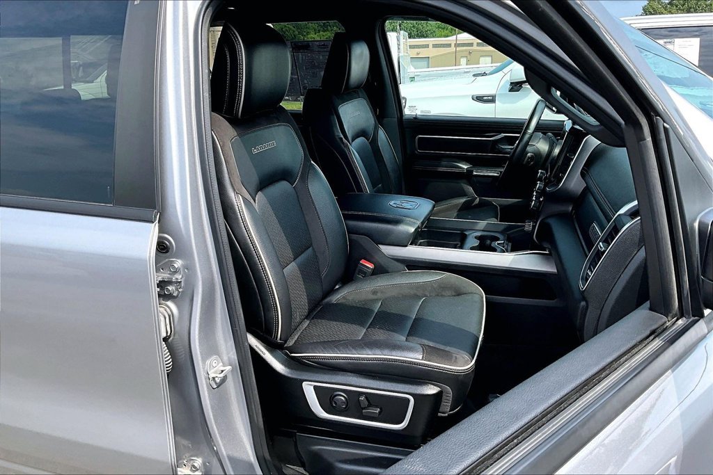 Used 2022 RAM 1500 Laramie AWD/4WD image 32