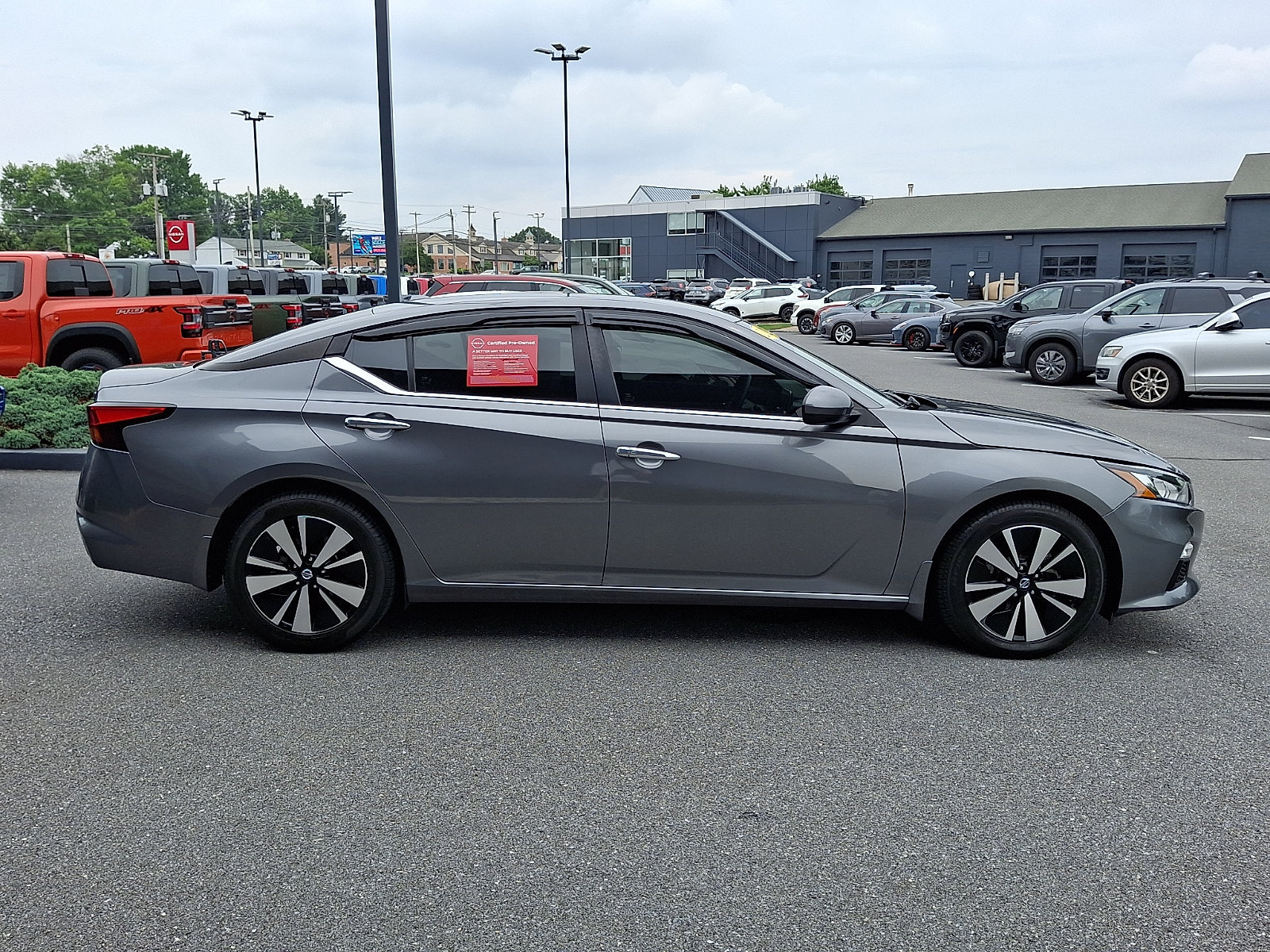 Certified 2022 Nissan Altima 2.5 SV FWD image 8