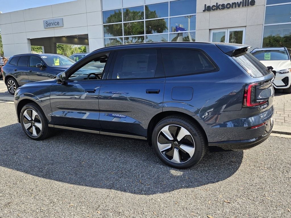 New 2025 Volvo EX90 Plus AWD/4WD image 4