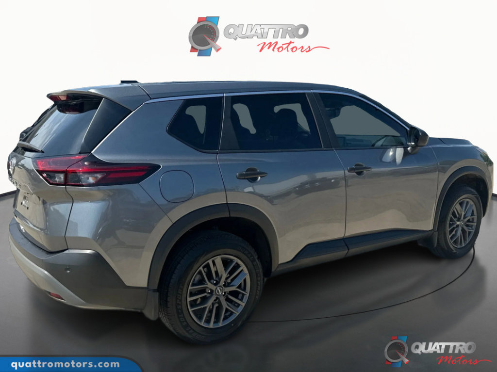 Used 2023 Nissan Rogue S image 7