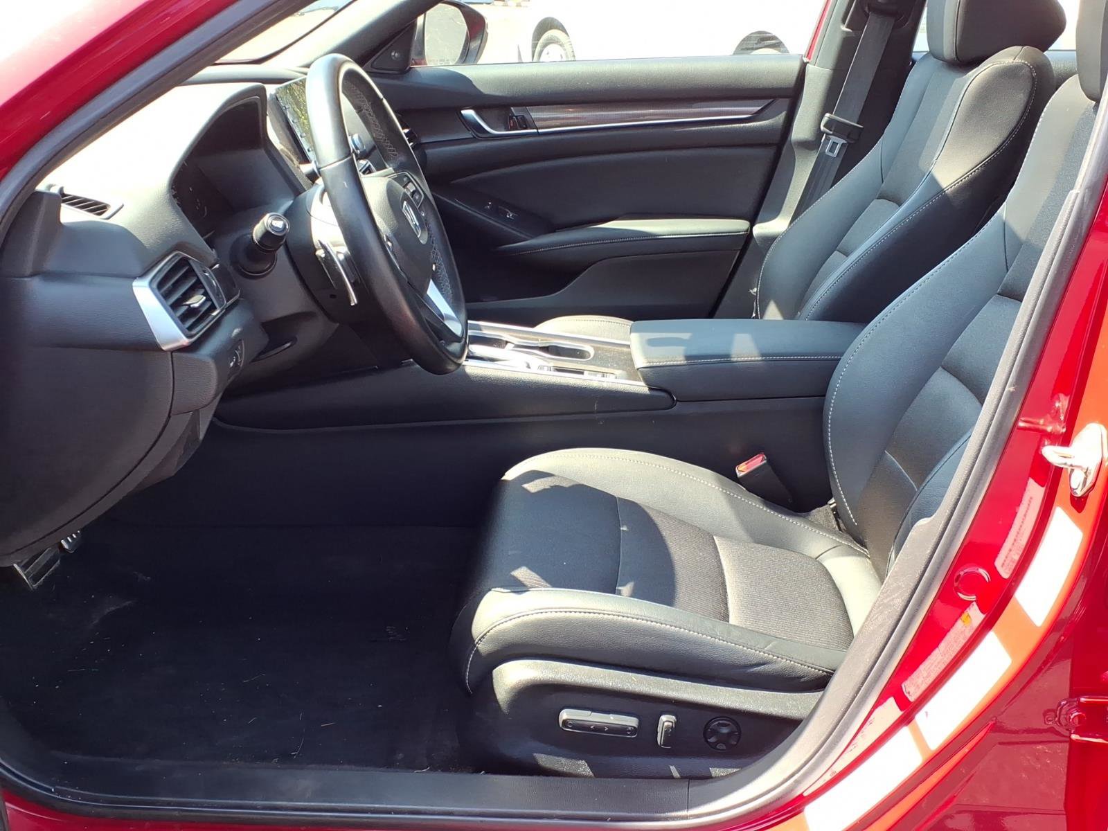 Used 2019 Honda Accord Sport image 9