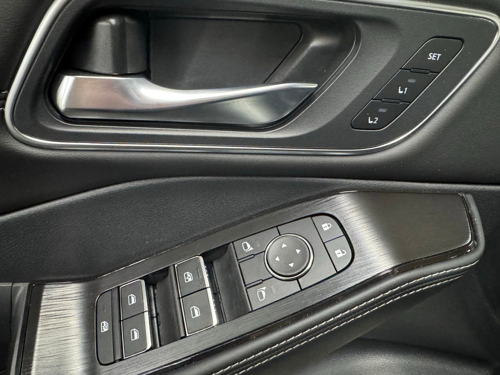 New 2025 Nissan Rogue Platinum w/ Tech Package image 22