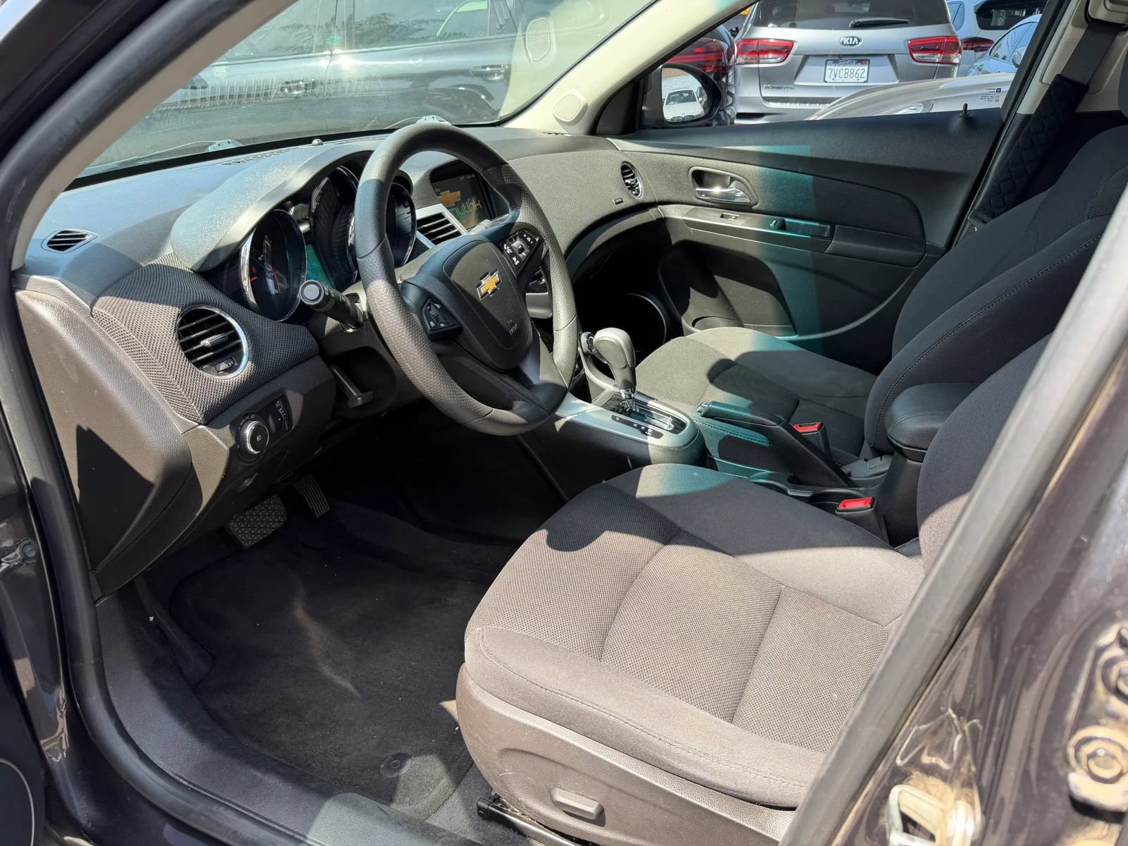 Used 2015 Chevrolet Cruze LT w/ Sun And Sound Package FWD image 27