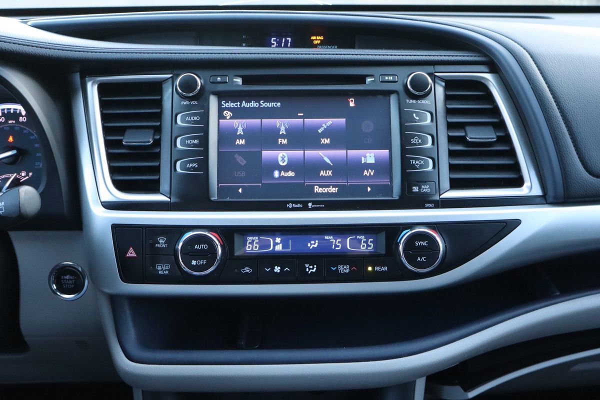 Used 2014 Toyota Highlander XLE image 37