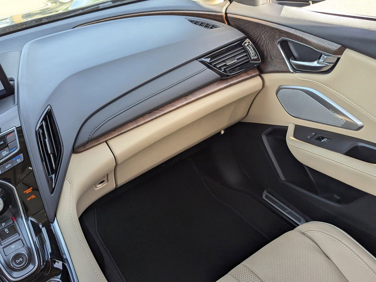 Certified 2024 Acura RDX SH-AWD w/ Advance Package image 20