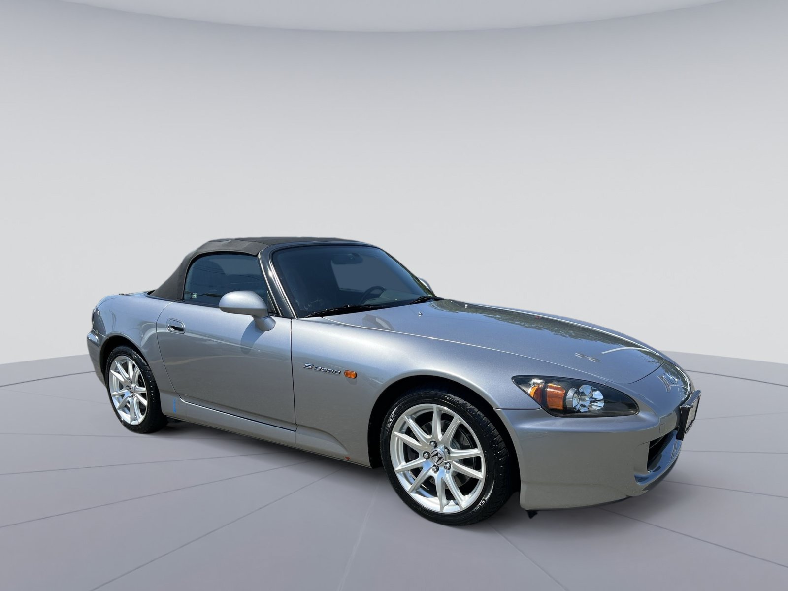 Used 2004 Honda S2000 image 11