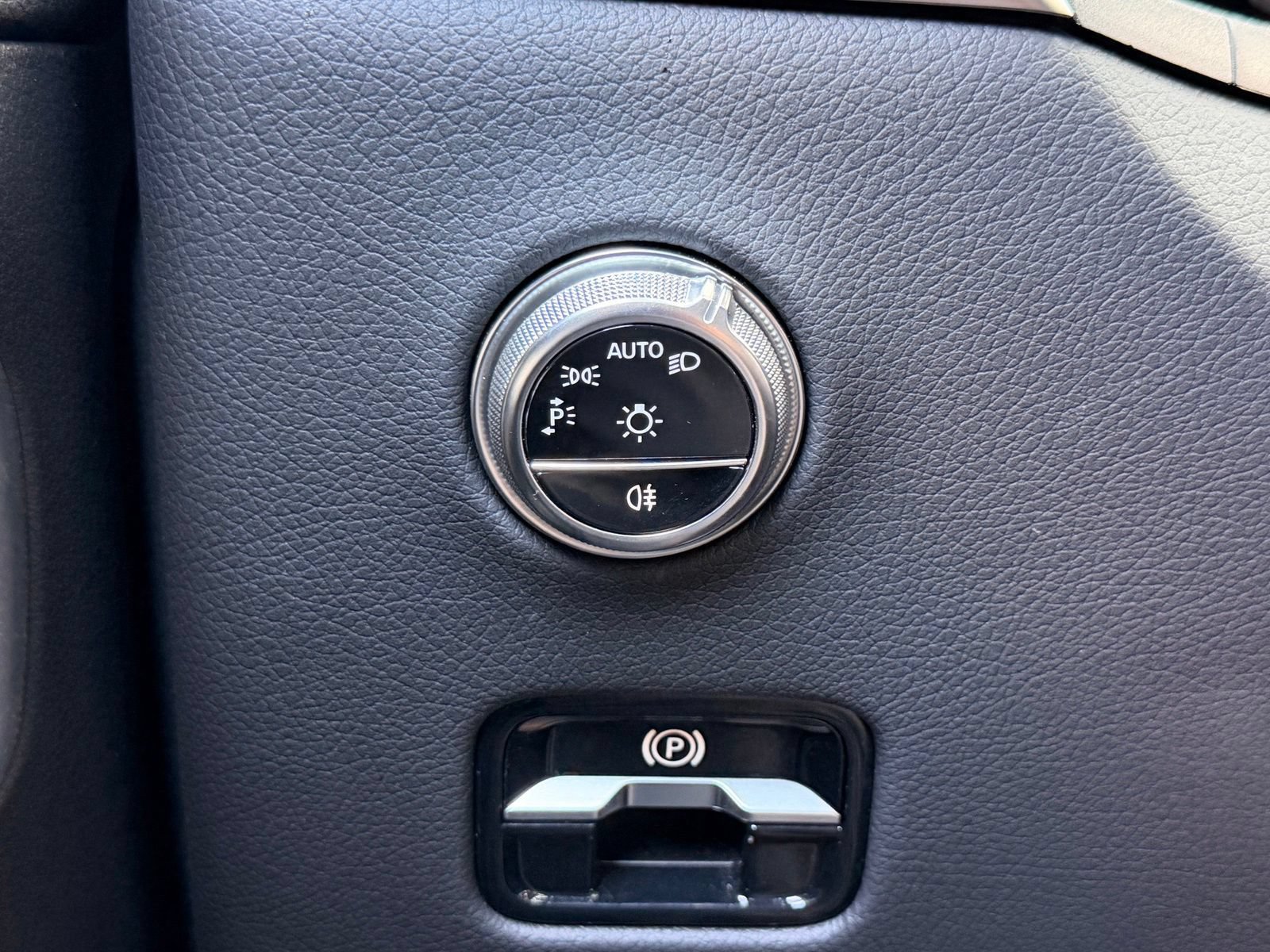 Certified 2024 Mercedes-Benz GLC 300 4MATIC image 21