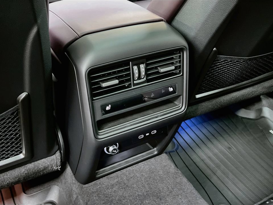 New 2026 Porsche Cayenne AWD/4WD image 27