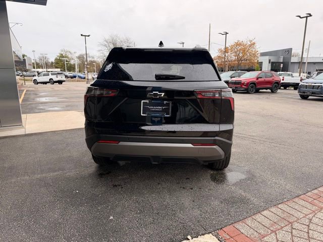 Used 2025 Chevrolet Equinox LT w/ Convenience Package II AWD/4WD image 5