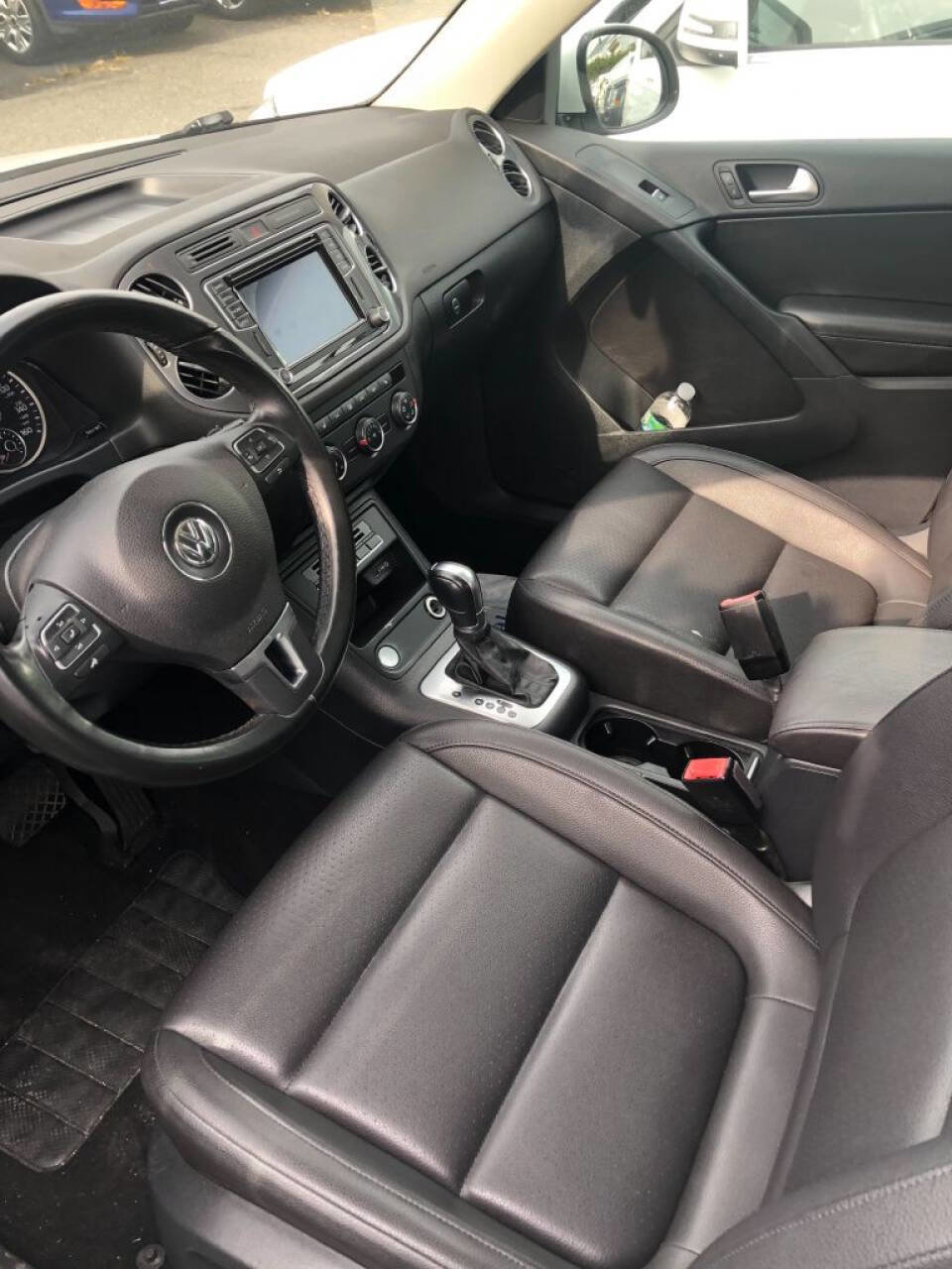 Used 2016 Volkswagen Tiguan SE image 8