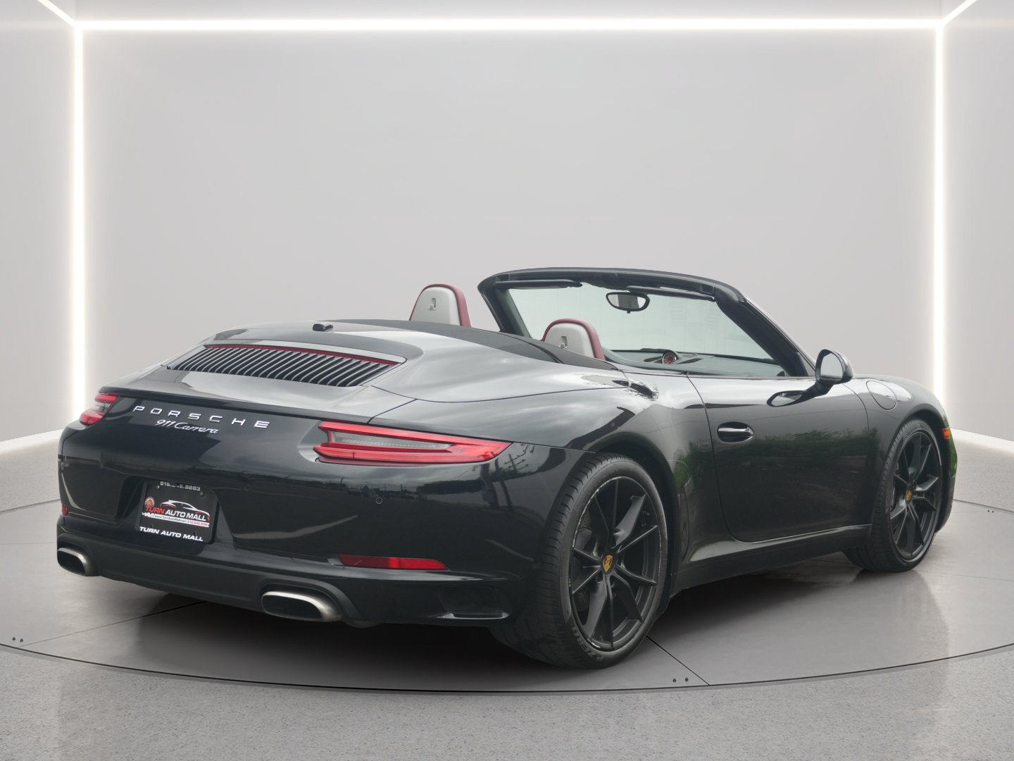 Used 2017 Porsche 911 Carrera RWD image 8