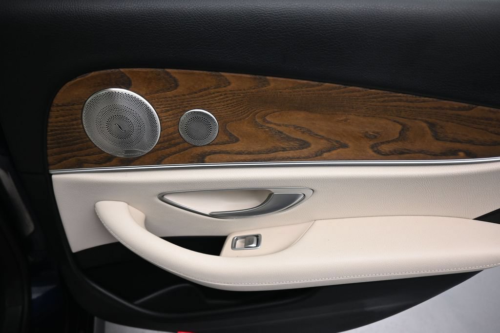 Used 2022 Mercedes-Benz E 350 Sedan w/ AMG Line Exterior image 41