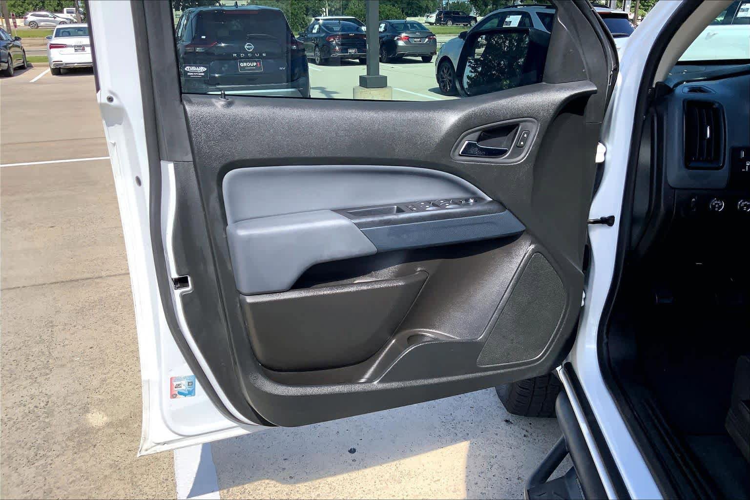 Used 2021 Chevrolet Colorado Z71 AWD/4WD image 21
