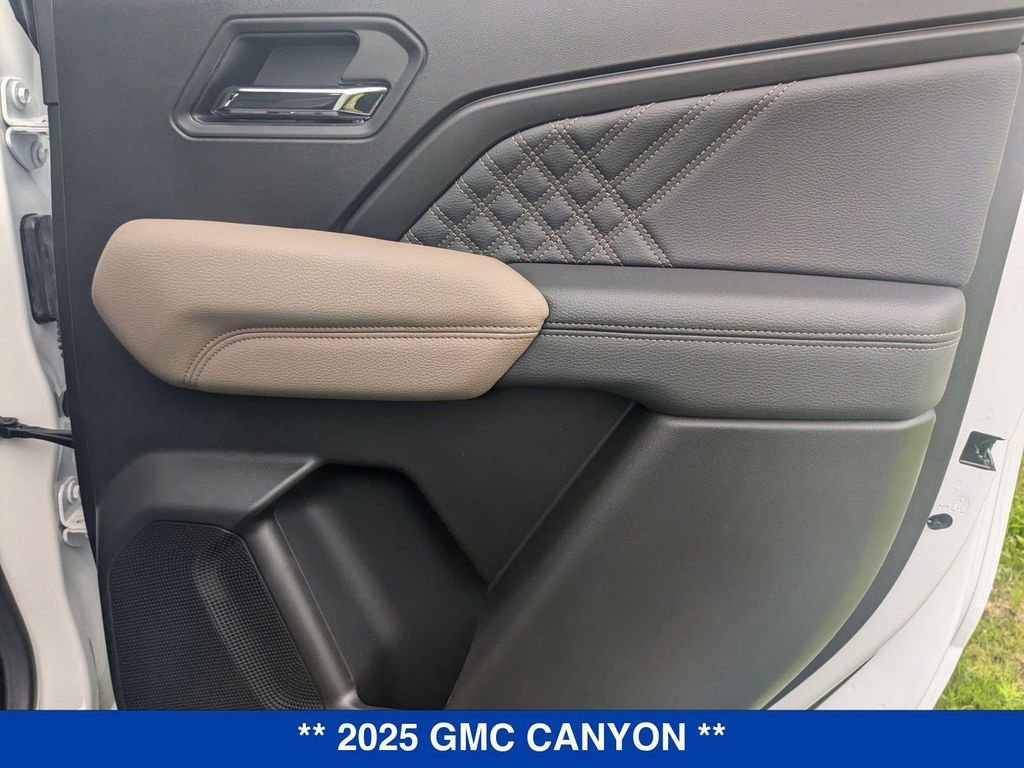 New 2025 GMC Canyon Denali image 35