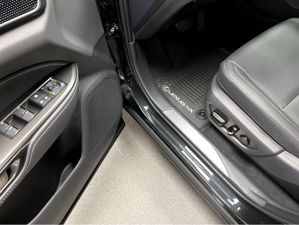 New 2026 Lexus NX 350 AWD image 8