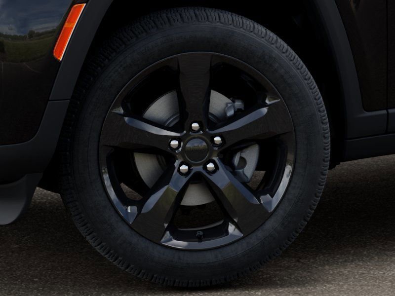 New 2026 Jeep Grand Cherokee Limited w/ Limited Altitude Package image 8