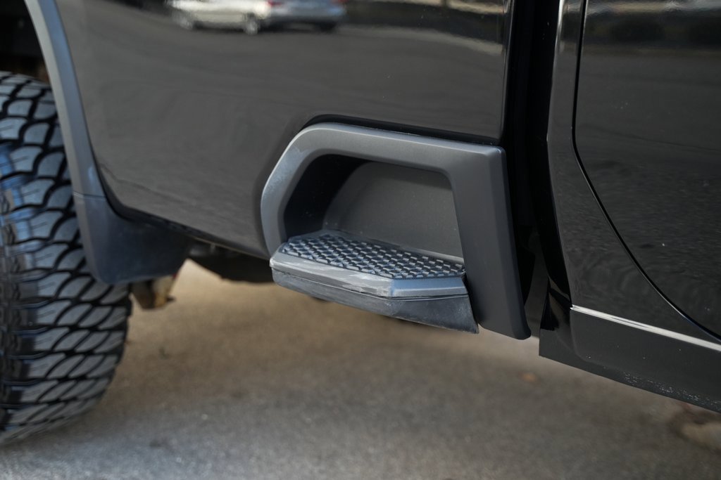 Used 2022 Chevrolet Silverado 2500 LT w/ Convenience Package image 15