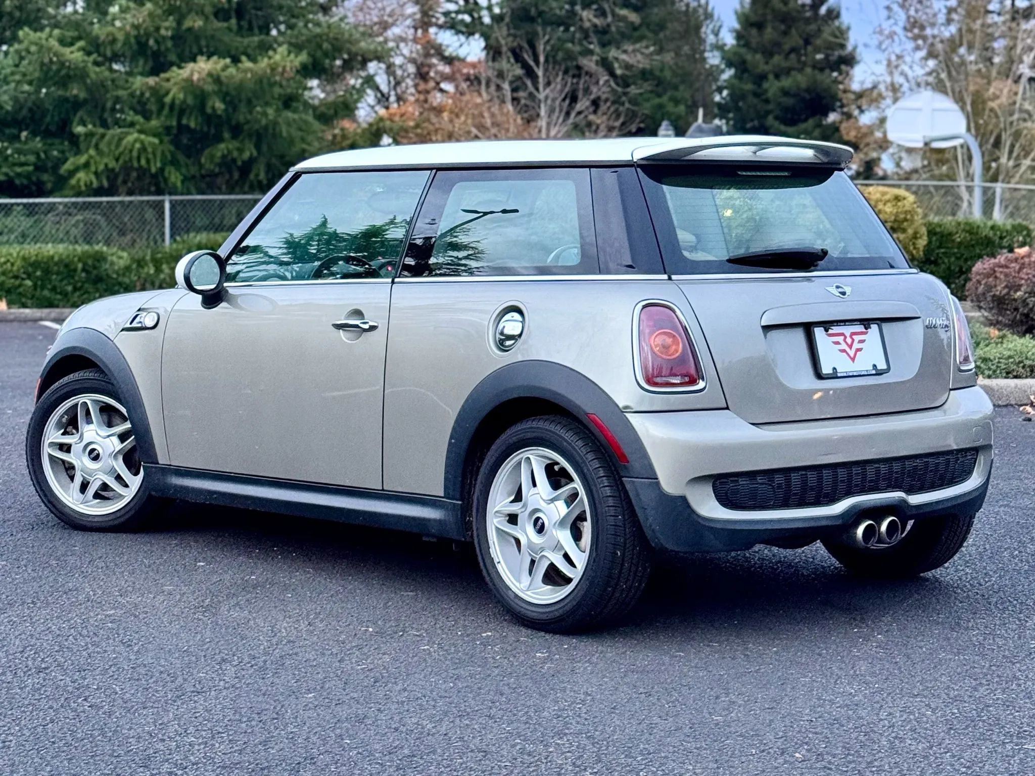 Used 2010 MINI Cooper S image 11