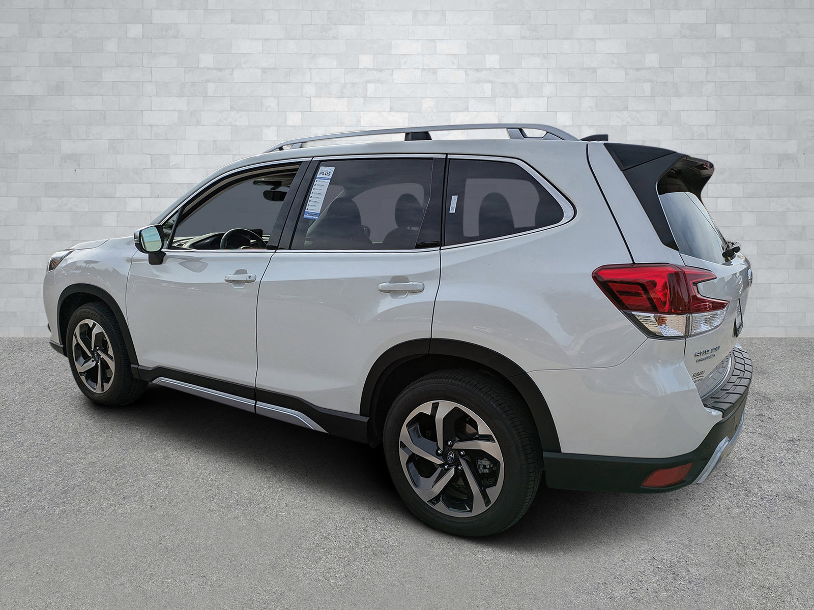 Used 2024 Subaru Forester Touring image 7
