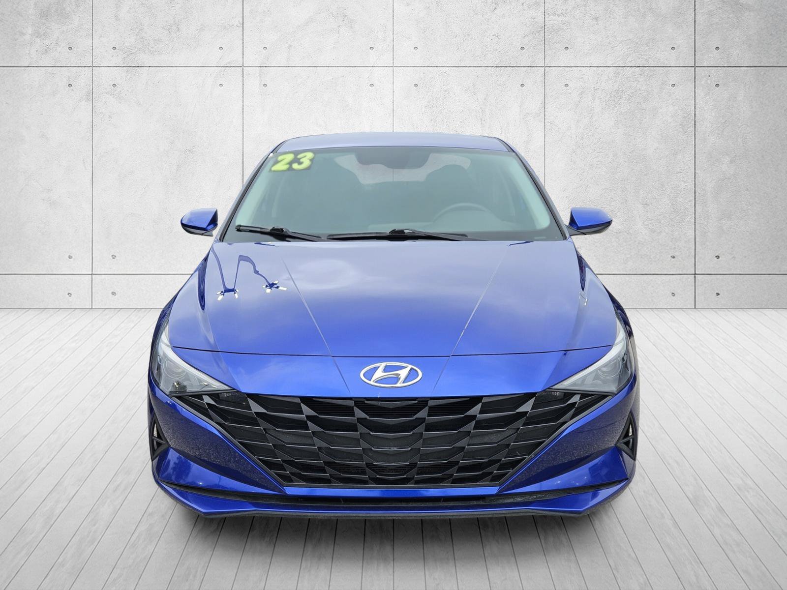 Used 2023 Hyundai Elantra SE FWD image 5