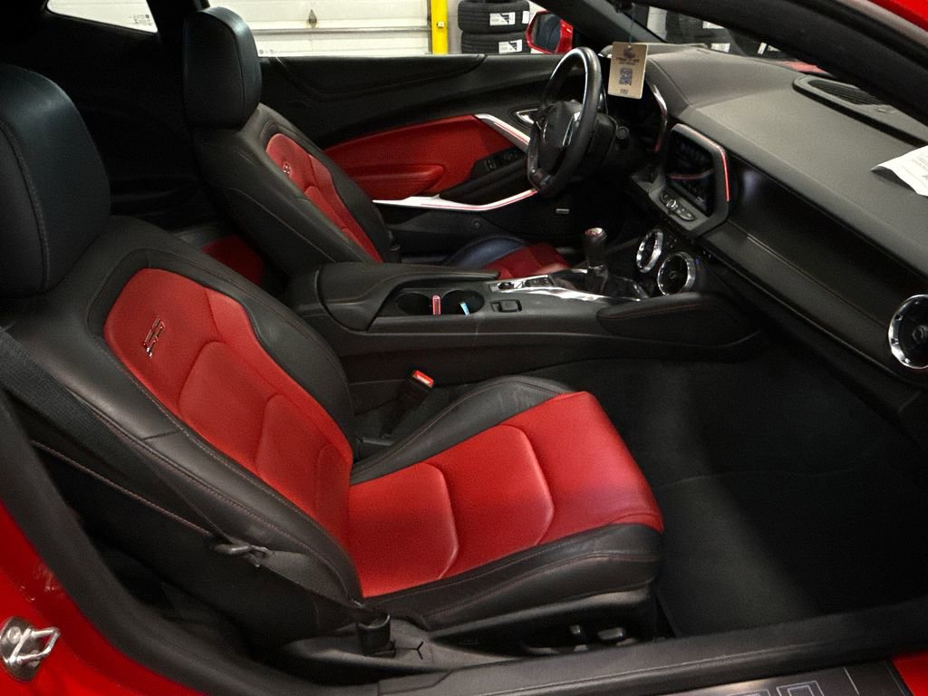 Used 2018 Chevrolet Camaro SS image 12