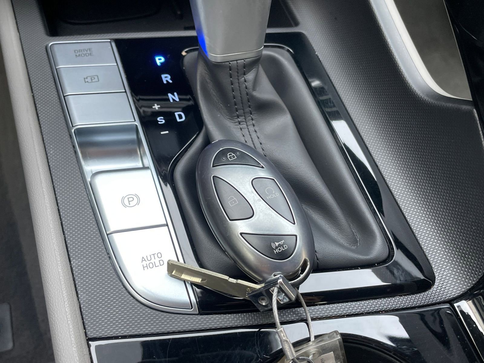 Used 2025 Hyundai Elantra SEL image 22