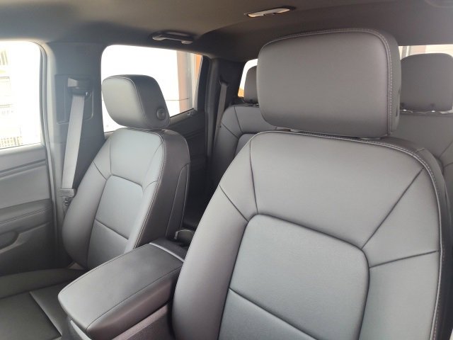 New 2025 Chevrolet Colorado LT w/ LT Convenience Package image 14