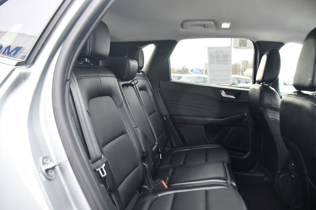 Used 2024 Ford Escape Platinum image 17