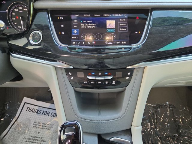 Certified 2025 Cadillac XT6 Premium Luxury w/ Technology Package FWD image 18