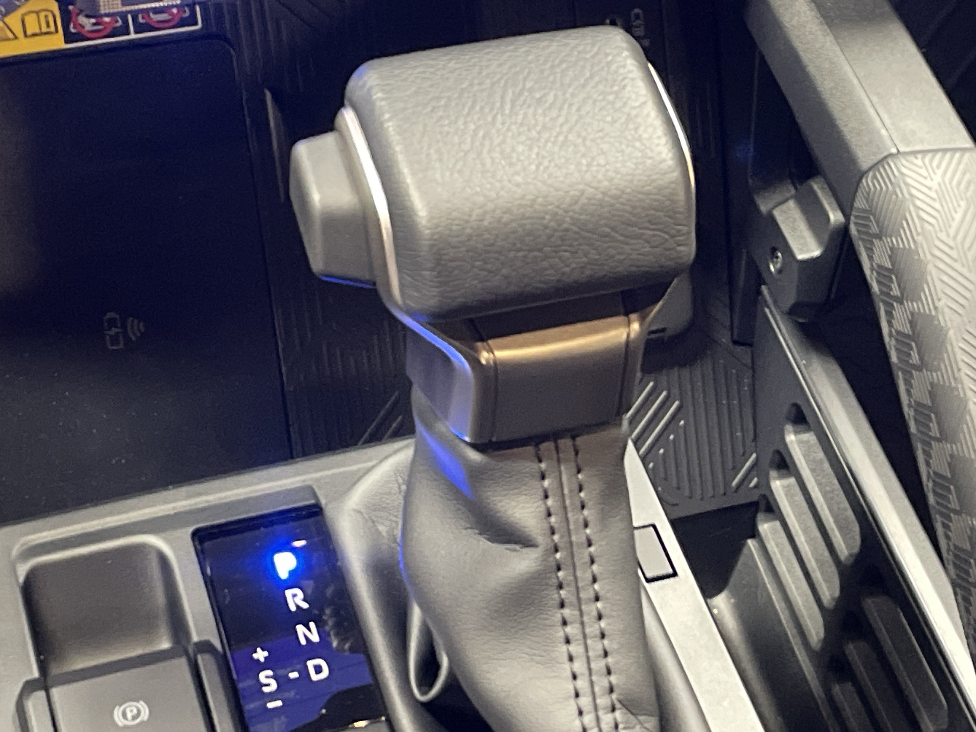 Used 2025 Toyota 4Runner Limited image 26