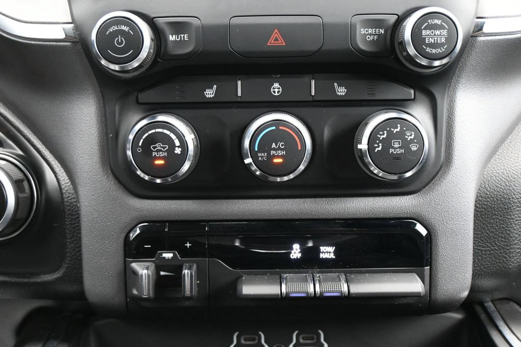 Used 2024 RAM 1500 Big Horn AWD/4WD image 18