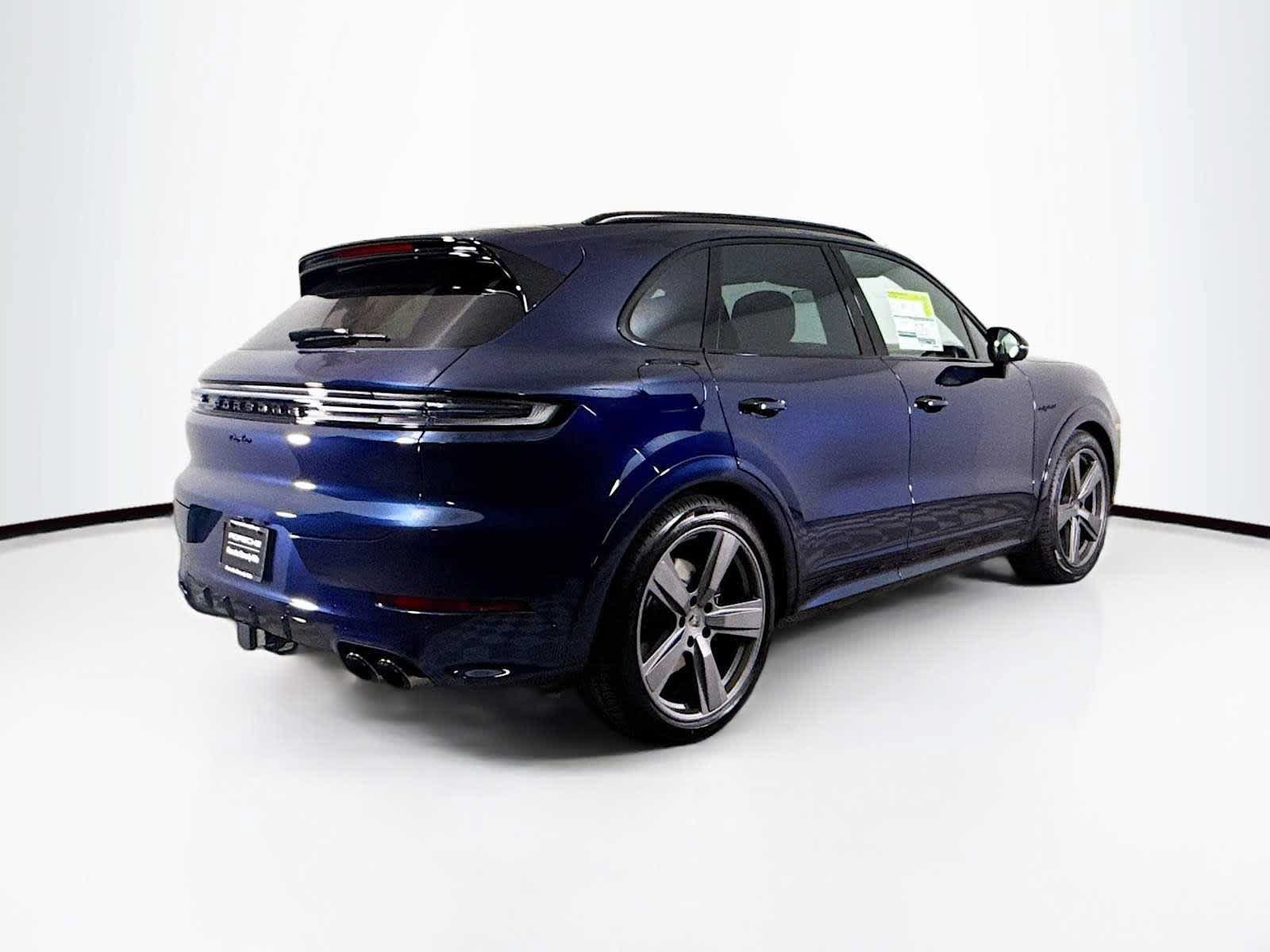 New 2025 Porsche Cayenne Turbo AWD/4WD image 9