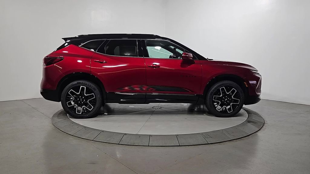 Used 2023 Chevrolet Blazer RS w/ Driver Confidence II Package FWD image 7