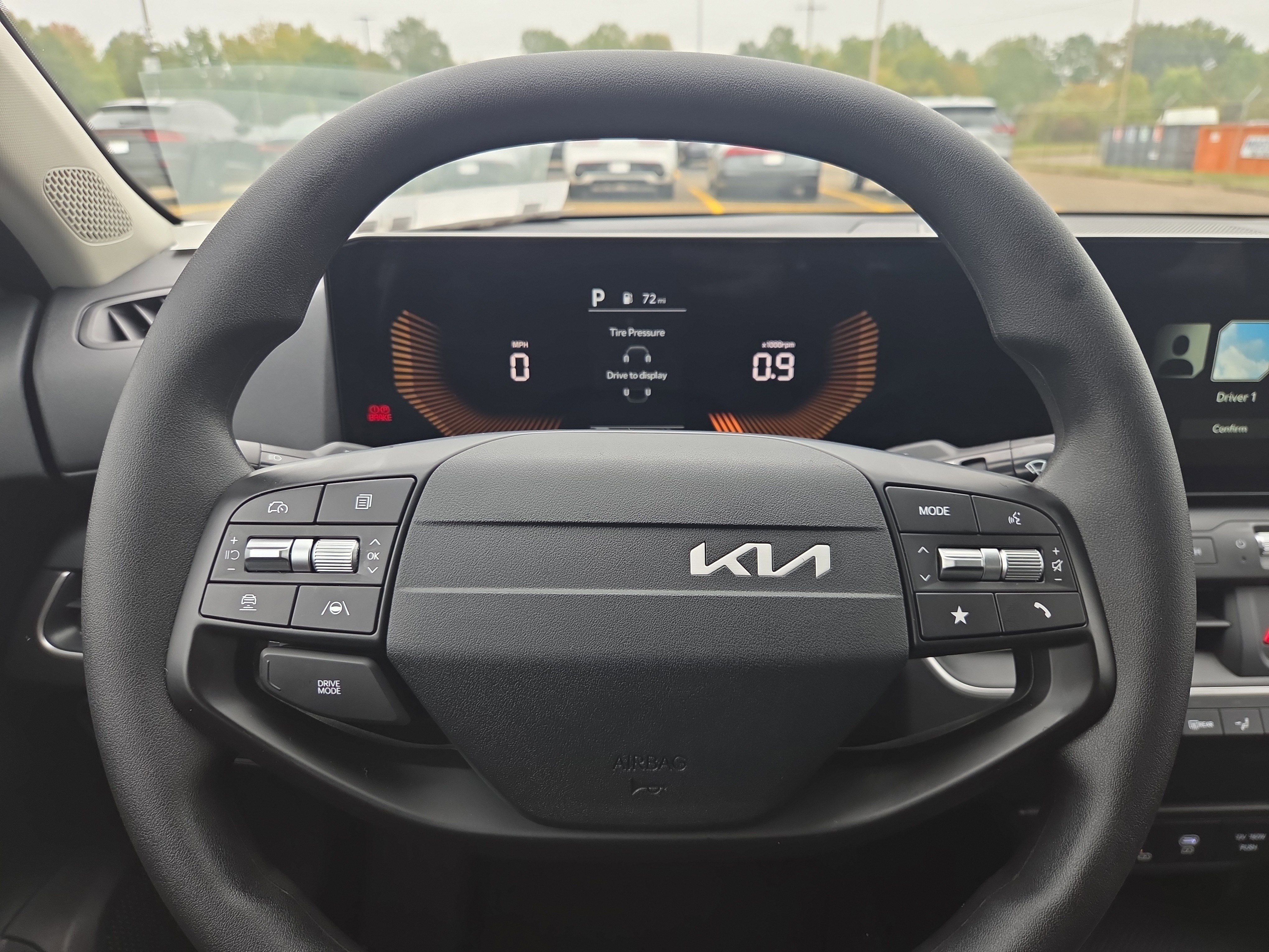 New 2025 Kia K4 LXS image 9